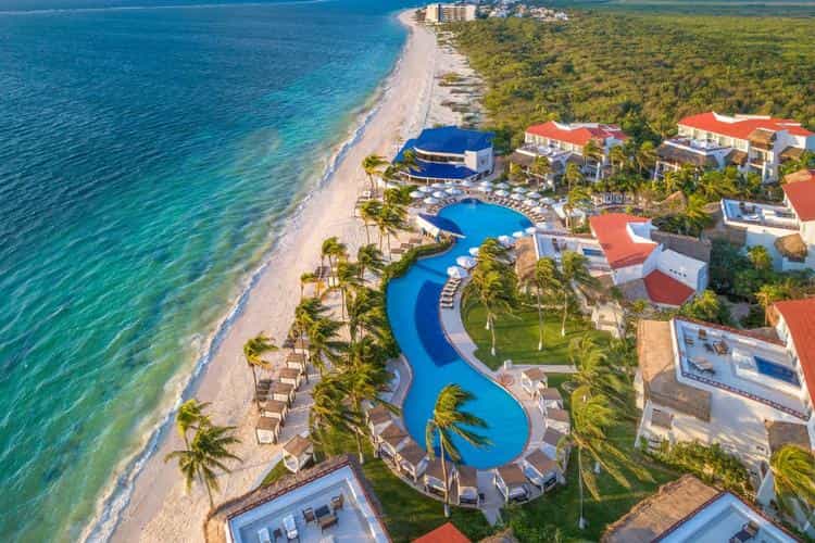 Desire Riviera Maya Pearl Resort